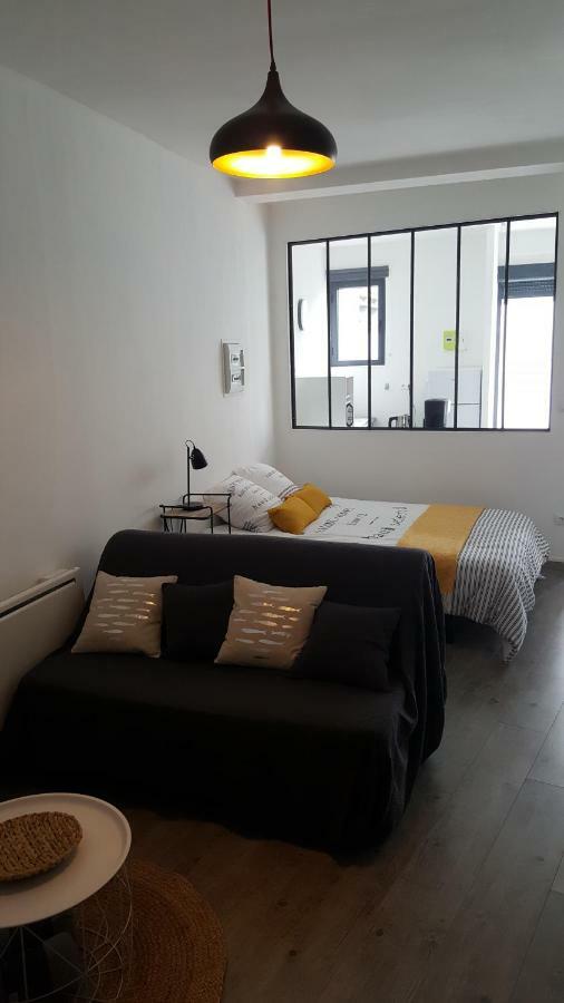 Le Petit Loft Des Thermes Рошфор Экстерьер фото